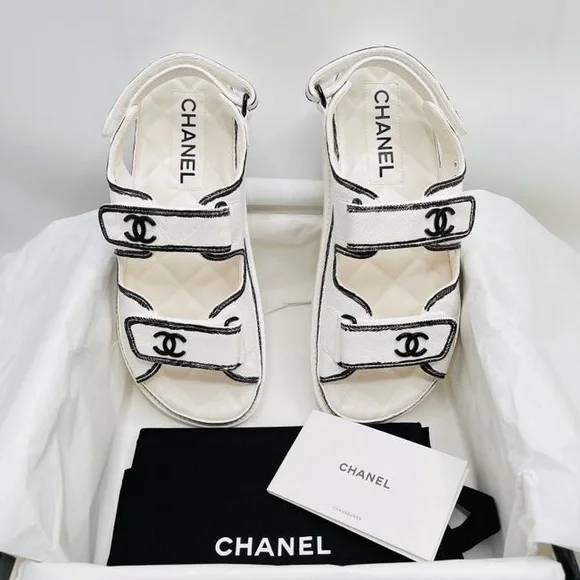 Chanel Dad Sandals NIB White Black Leather CC Logo Flats Strappy Sandals - Picture 9 of 9